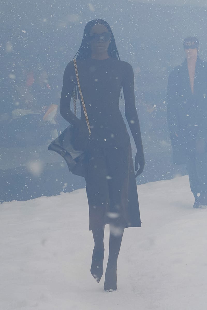 balenciaga snow