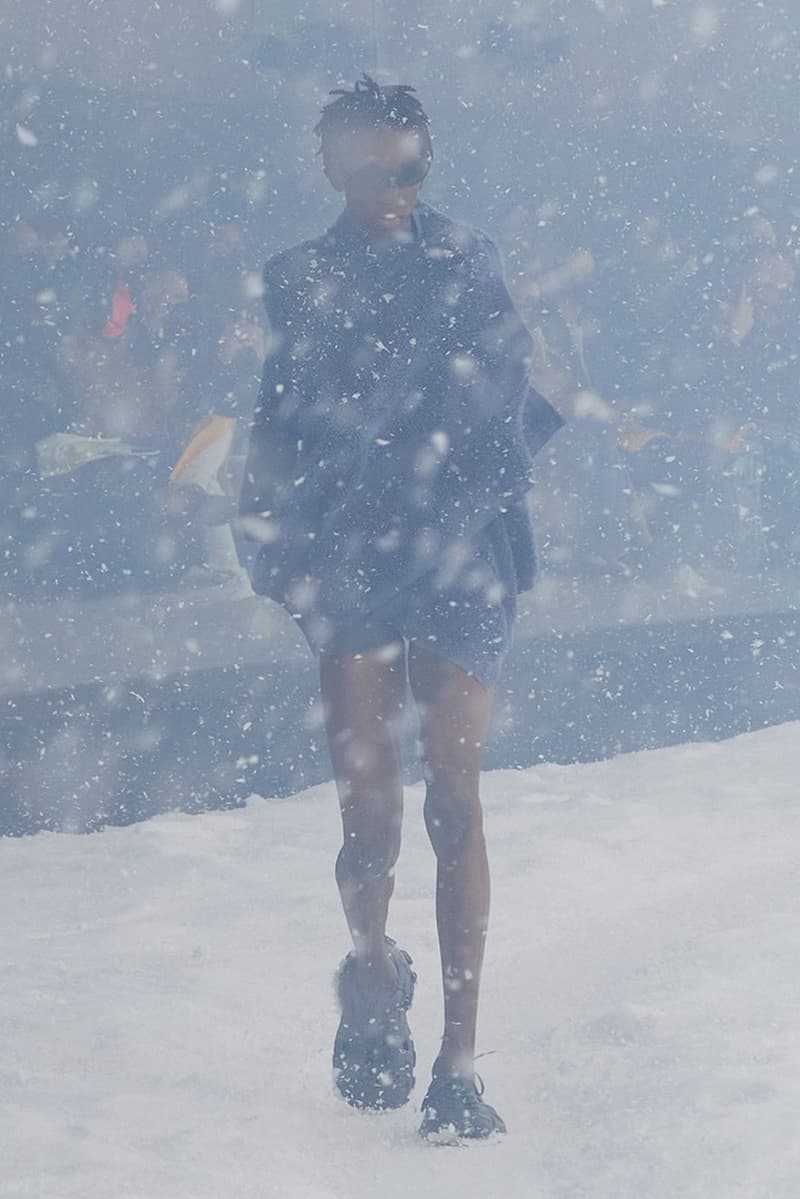 balenciaga winter 22 360 collection runway paris fashion week demna blizzard 