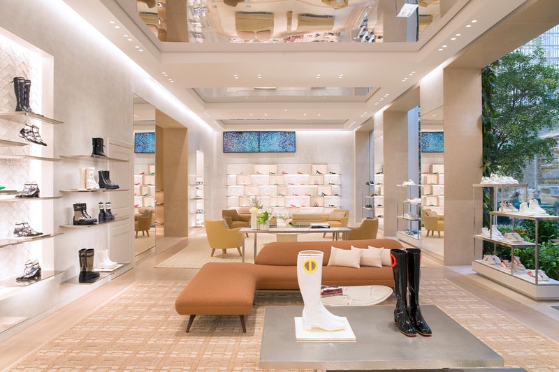 Dior Reopens 30 Avenue Montaigne Location Paris france christian store headquarters opening times address