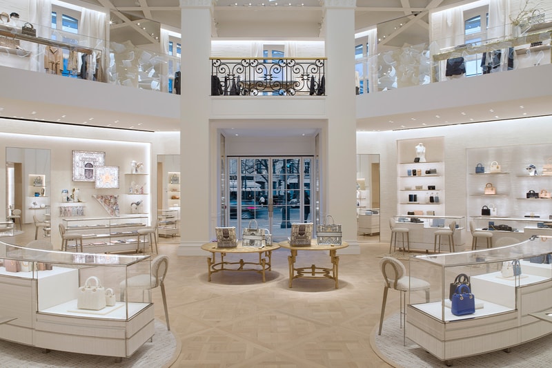 Dior Reopens 30 Avenue Montaigne Location Paris france christian store headquarters opening times address
