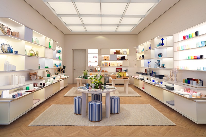Dior Reopens 30 Avenue Montaigne Location Paris france christian store headquarters opening times address