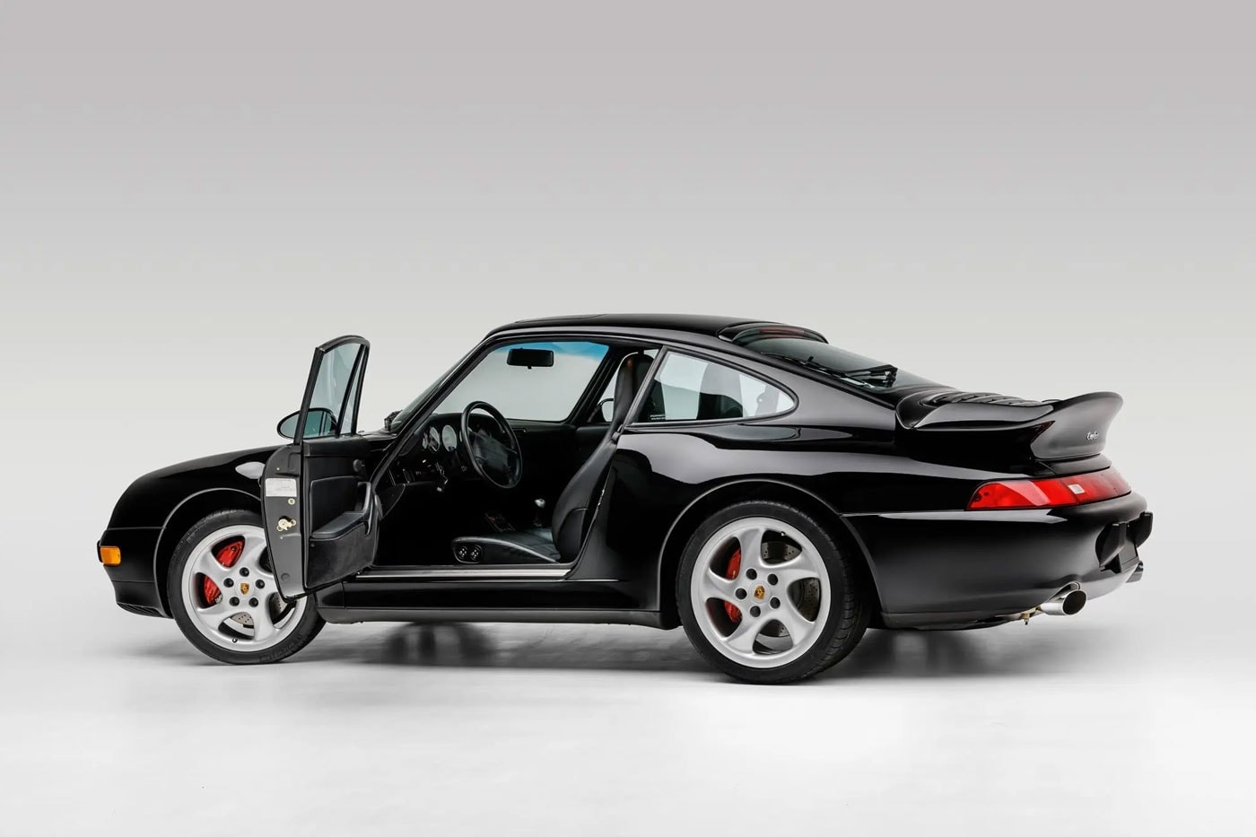Denzel Washington 1997 Porsche 911 Turbo auction Info xenon headlights tool kit clean title report wodebpdy power sunroof black pleated leather Release info 