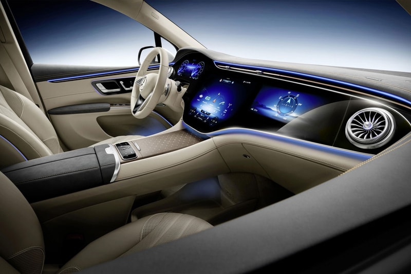 Mercedes-Benz Reveals First Look of the 2023 EQS SUV Interior mercedes-benz eqs 56-inch mbux hyperscreen atmost sound system modern contemporary 