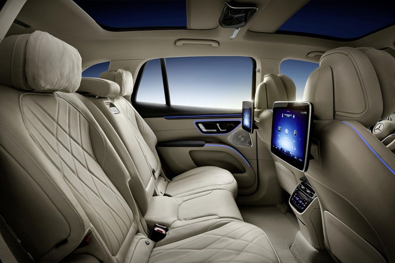 Mercedes-Benz Reveals First Look of the 2023 EQS SUV Interior mercedes-benz eqs 56-inch mbux hyperscreen atmost sound system modern contemporary 