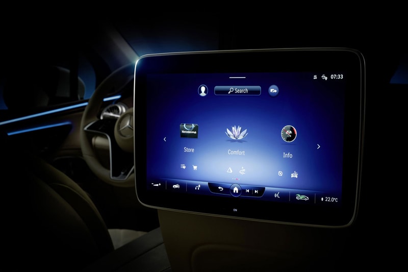 Mercedes-Benz Reveals First Look of the 2023 EQS SUV Interior mercedes-benz eqs 56-inch mbux hyperscreen atmost sound system modern contemporary 