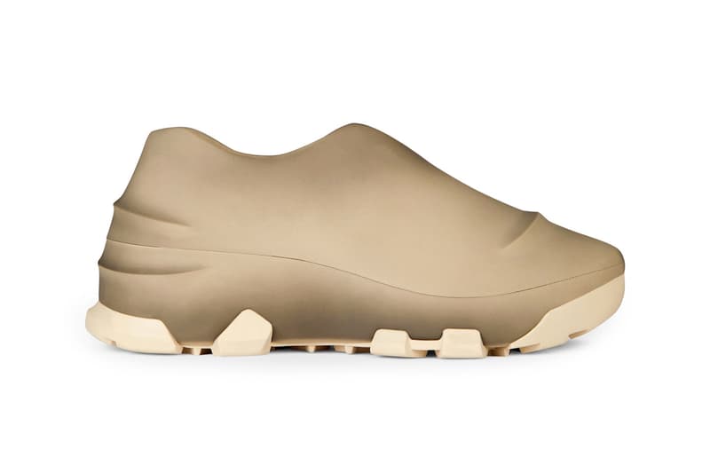 Givenchy Monumental Mallow Hybrid Shoes Rubber Mesh High Low Shiny Reflective Silver Worn Out Rubber Matthew M Williams Fall Winter 2021 FW21 