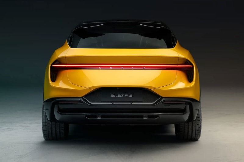 Lotus eletre hyper suv 600 hp awd ev 5-door production model china europe uk type 132 fast charge 100 kwh 363 miles tesla model x long range plus 600 horsepower 161 mph less than 3 seconds yellow carbon fiber kef audio lidar