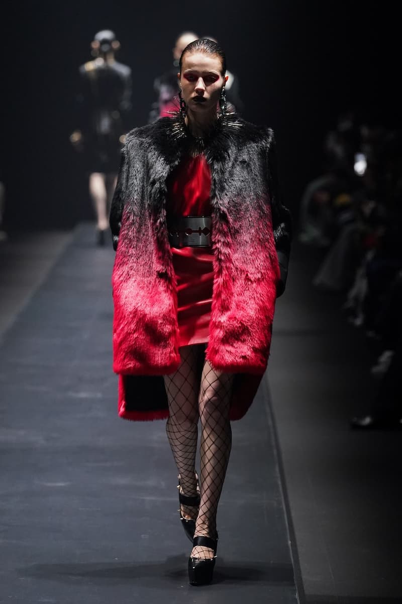 undercover fall winter 2022 womens runway collection cold flame Jun Takahashi runways tokyo Yoyogi Stadium in Tokyo