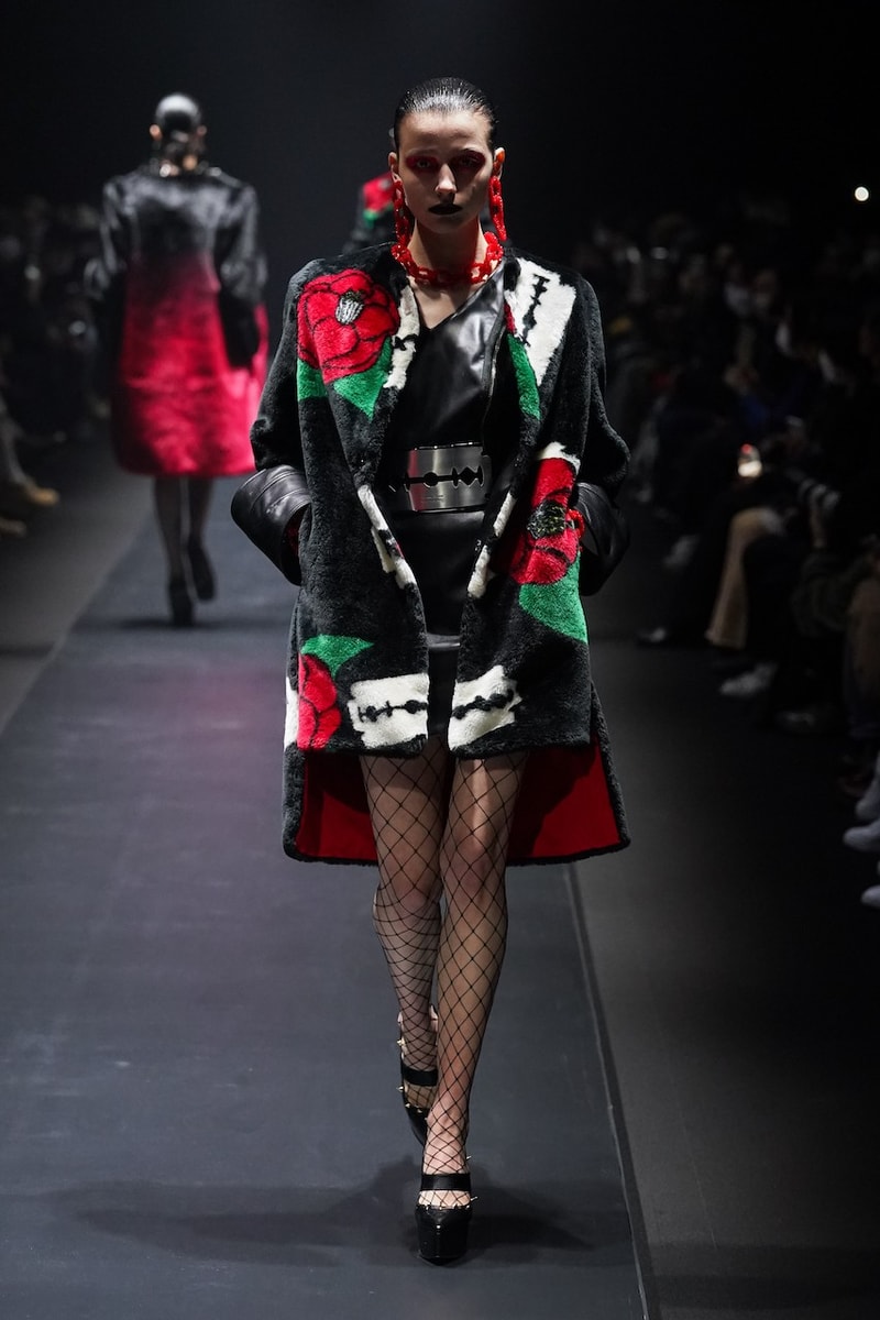undercover fall winter 2022 womens runway collection cold flame Jun Takahashi runways tokyo Yoyogi Stadium in Tokyo
