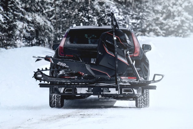 Widescape's WS250 Is an Agile Stand-Up Snowmobile