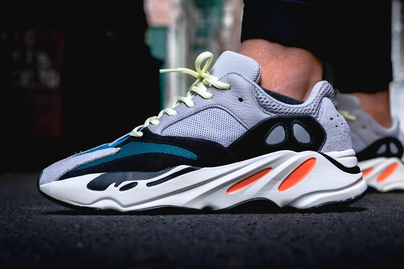 yeezy 700 500