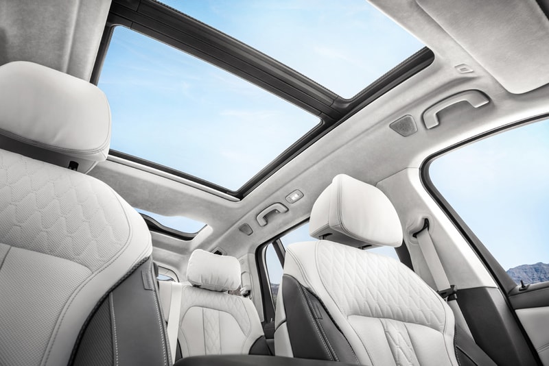 2023 BMW X7 SUV First Look M60i M Division Luxury German Execute Cars Redesign Facelift 