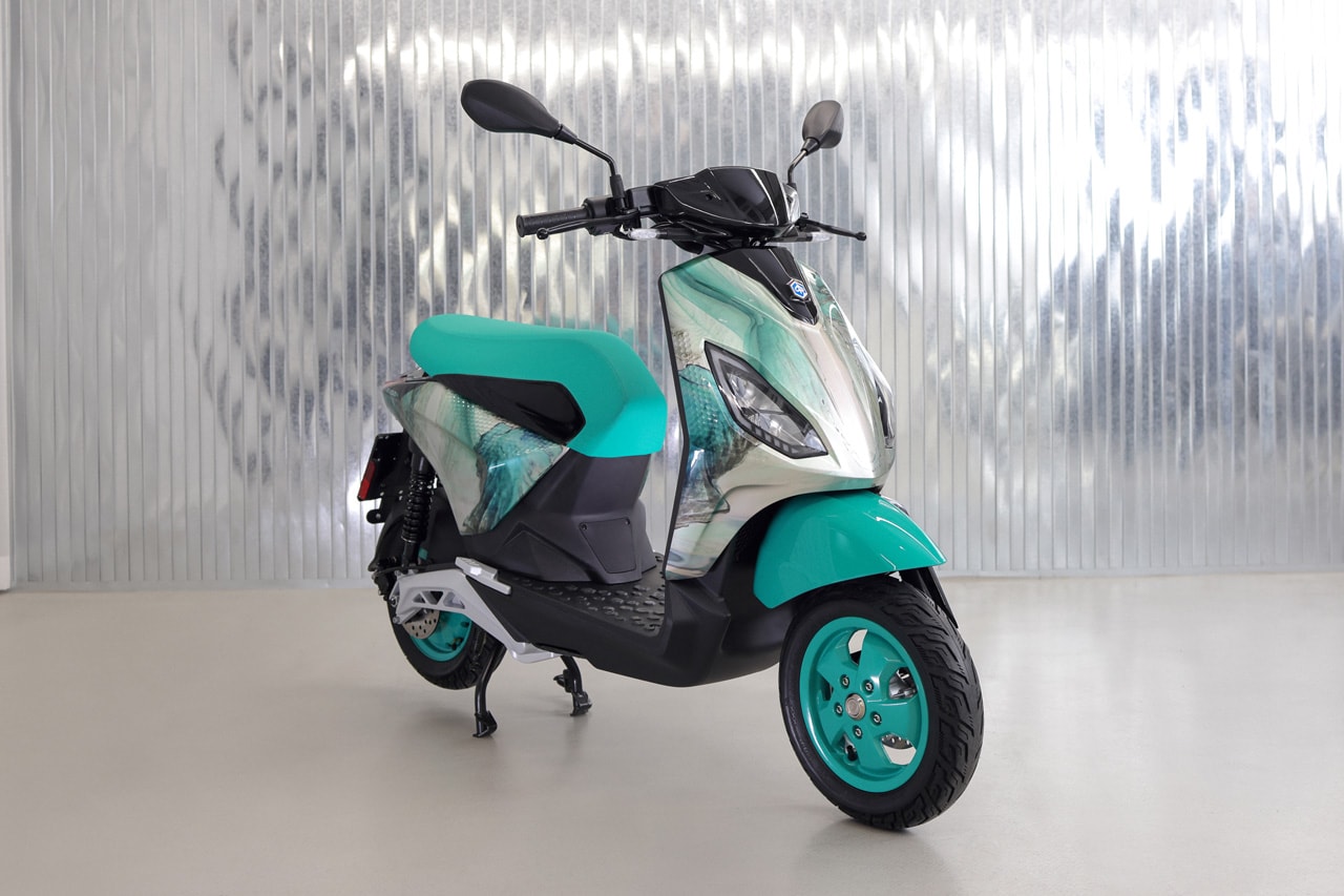 Piaggio Chinese Fashion Designer Feng Chen Wang E-Scooter Electric Vehicle Collaboration Preview Images Watercolor Paint Dealerships