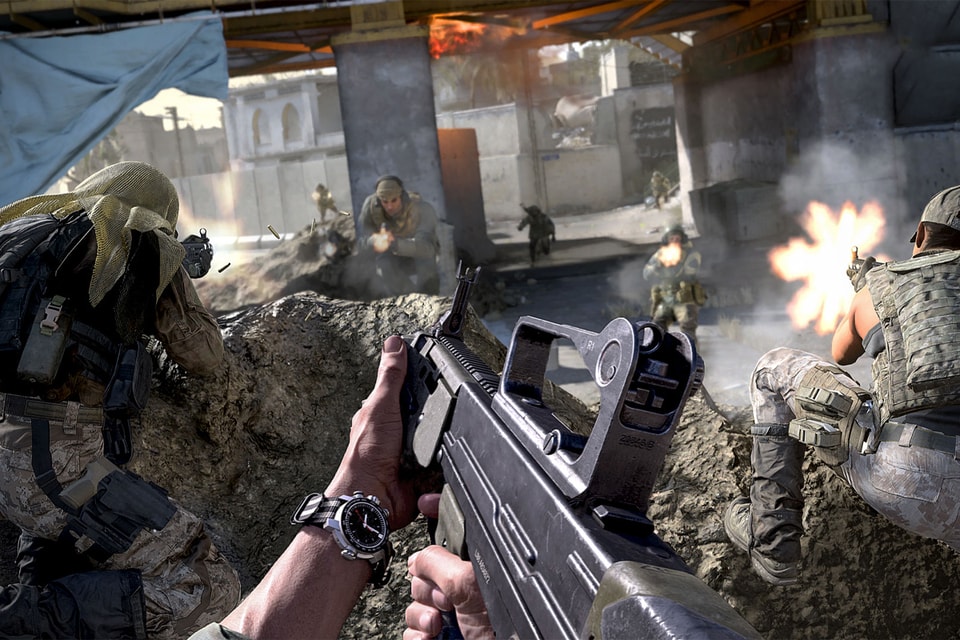 Call of Duty: Modern Warfare 2 Gameplay Debut Shows Typically Explosive  Action