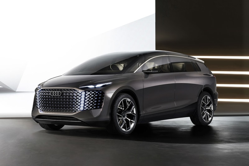 audi urbansphere concept 2022 China traffic megacity largest interior space swivel chairs autonomous retractable wheel glass minivan 