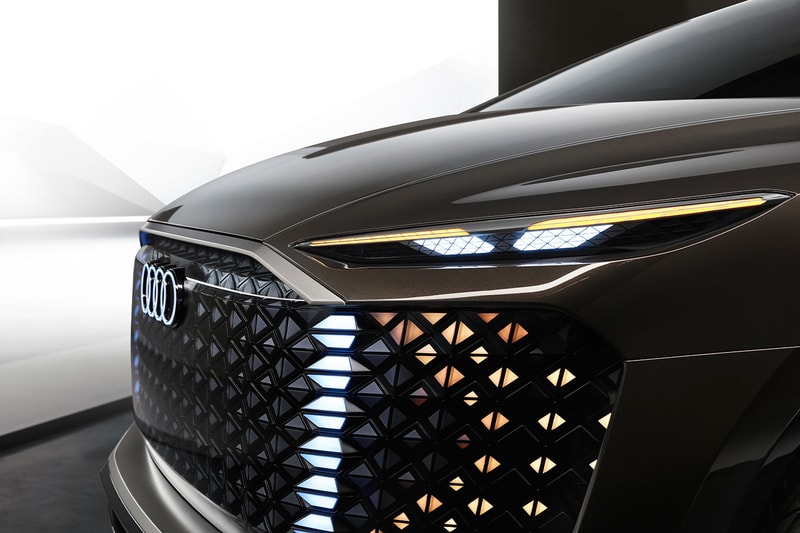 audi urbansphere concept 2022 China traffic megacity largest interior space swivel chairs autonomous retractable wheel glass minivan 