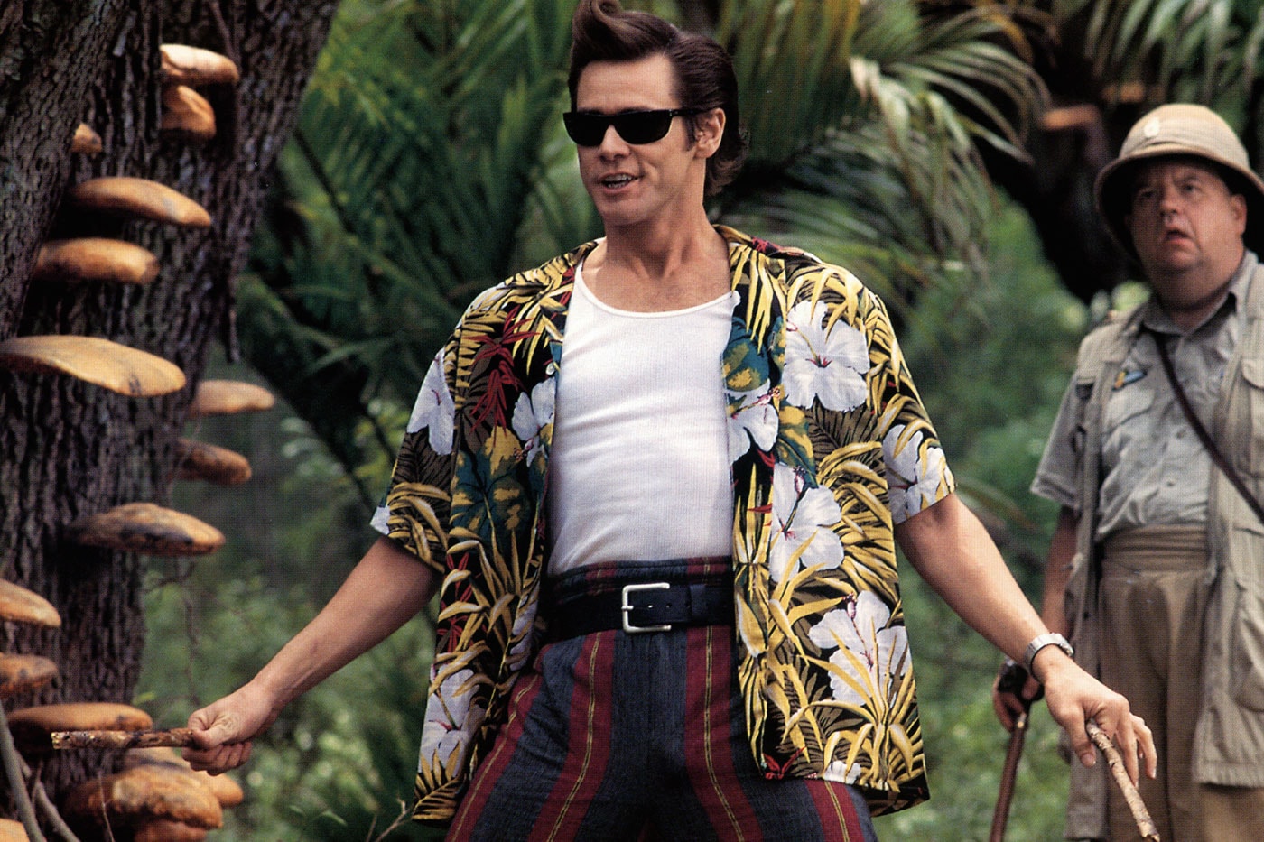 Jim Carrey Seriously Considers 'Ace Ventura 3' but Only if Directed by Christopher Nolan sonic the hedgehog 2 detective sequel Ace Ventura: Pet Detective (1994) and Ace Ventura: When Nature Calls (1995) 
