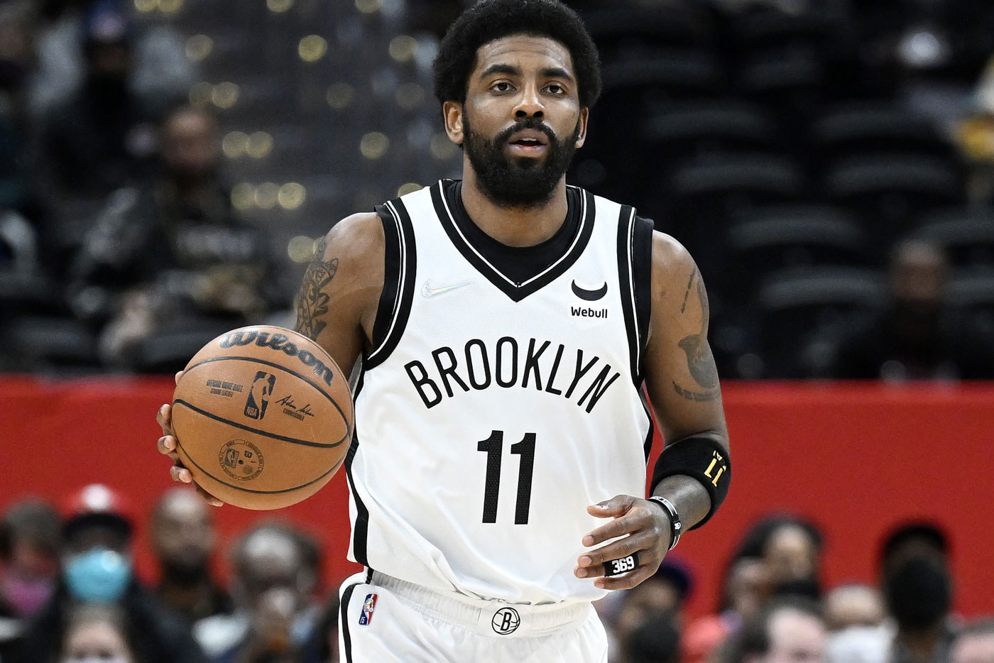 Kyrie Irving Has Finally Spoken Out About His NBA 75 Snub brooklyne nets covid-19 vaccination kd kevin durant shooter basketball