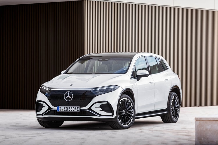 Mercedes-Benz Unveils Its Flagship EQS Electric SUV