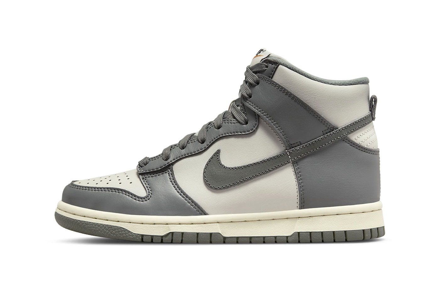 Official Images of Nike Dunk High in Dual Grey Tones DM1028-001 spring summer 2022 ss22 retro sail swoosh laces sneakers