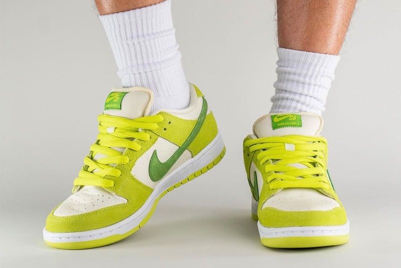 Nike SB Dunk Low Green Apple on foot look  DM0807-300 2022 fruity white release date info price 