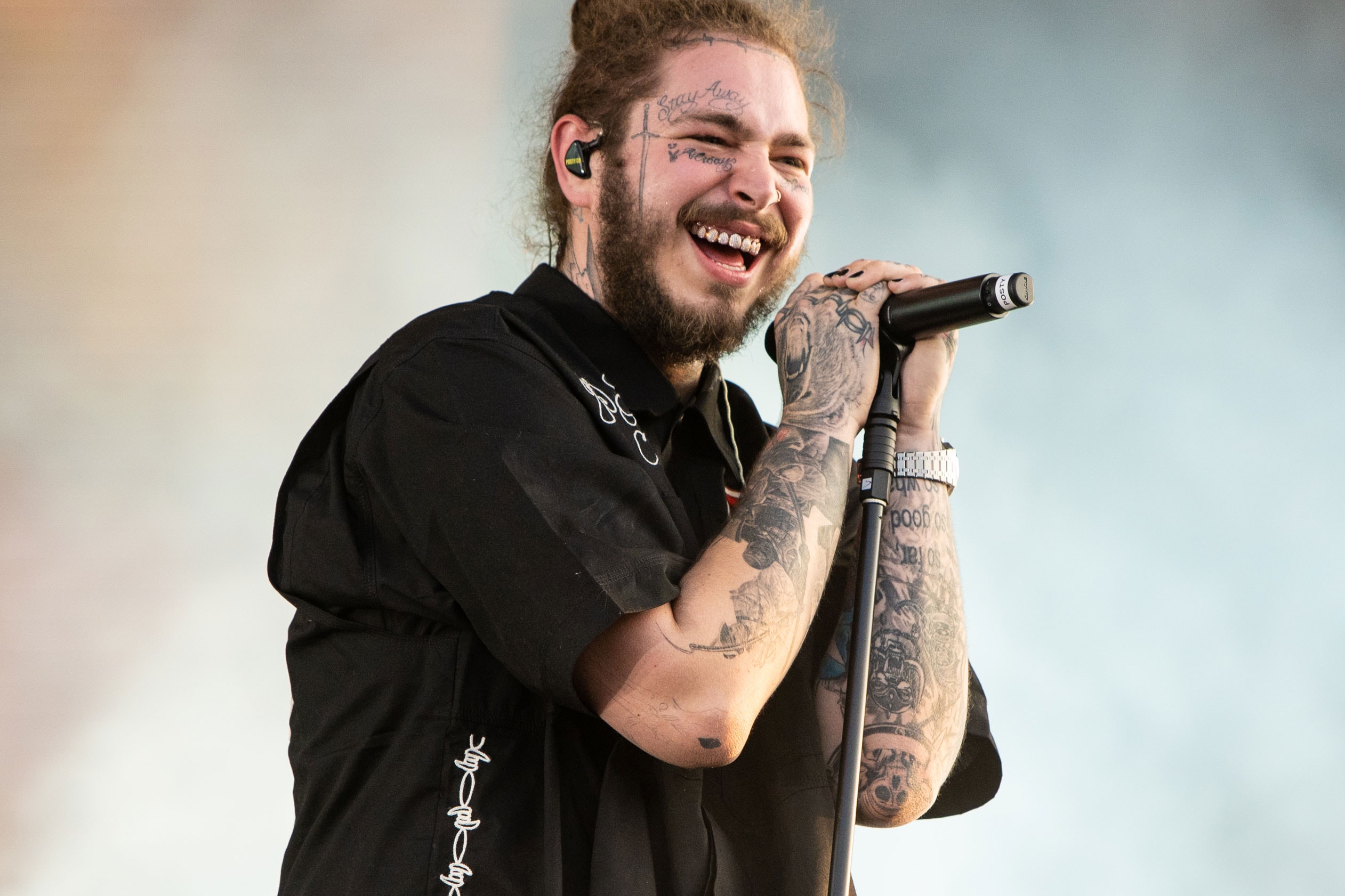 Post Malone Teases New Collabs for Upcoming Album 'Twelve Carat Toothache' doja cat roddy ricch the kid laroi robin pecknold instagram live rapper r&b