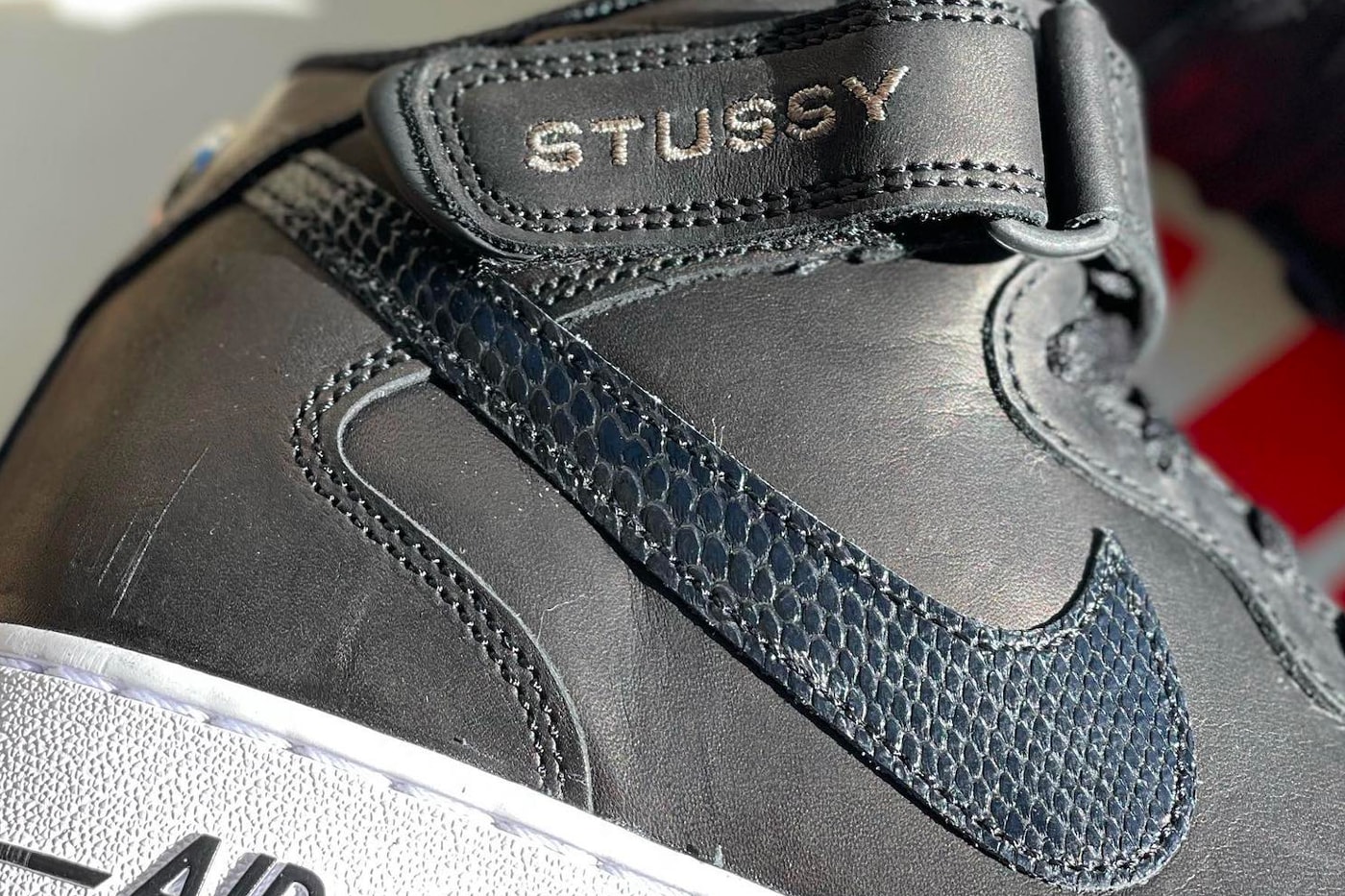 Stüssy Nike Air Force 1 '07 Mid SP Black Another Look Release Info DJ7840-002 Date Buy Price 40th Anniversary 