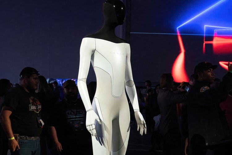 Elon Musk Says Tesla's Optimus Robot Could Begin Production in 2023