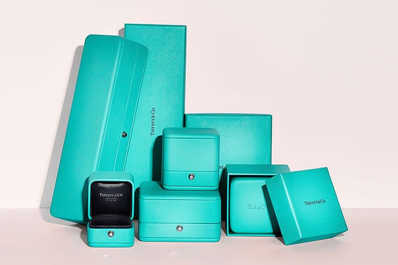 tiffany necklace packaging