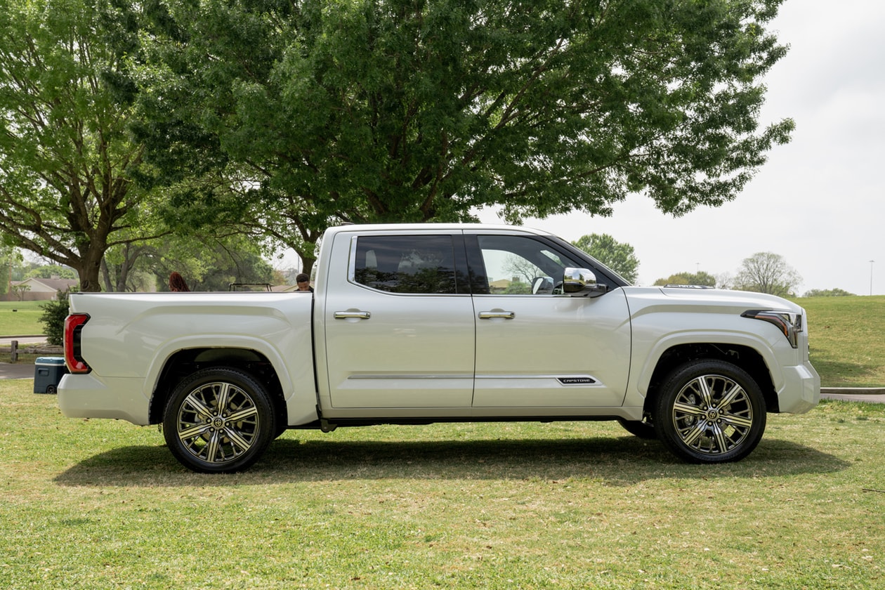 Recapping Toyota 'Range Day' Roger Steele 2022 Toyota Tundra HYPEGOLF 10,340 pounds towing capacity Safety Sense 2.5 technology Multi-Dimensional Display Screen Drive Mode Select Lane Departure Alert  Pedestrian Detection Pre-Collision System 437 horsepower 583 lb-ft torque  i-FORCE MAX hybrid powertrain @hypegolf Roger Steele Dapper Joe DJ Stonie Blue Austin Texas Onion Creek Club Golf Courses Wedge Game Influencer Barber Local Food Soul Food Elevated Soul Cajun-style Cuisine On-Course Shuttle Ball Ranges Championship Golf RSVP Public Event April 11 