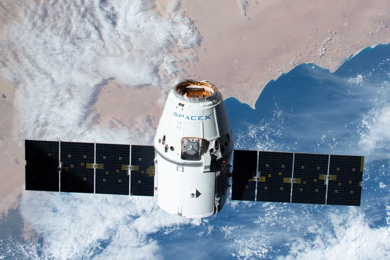 SpaceX’s Dragon Capsule Successfully Returns NASA Astronauts to Earth