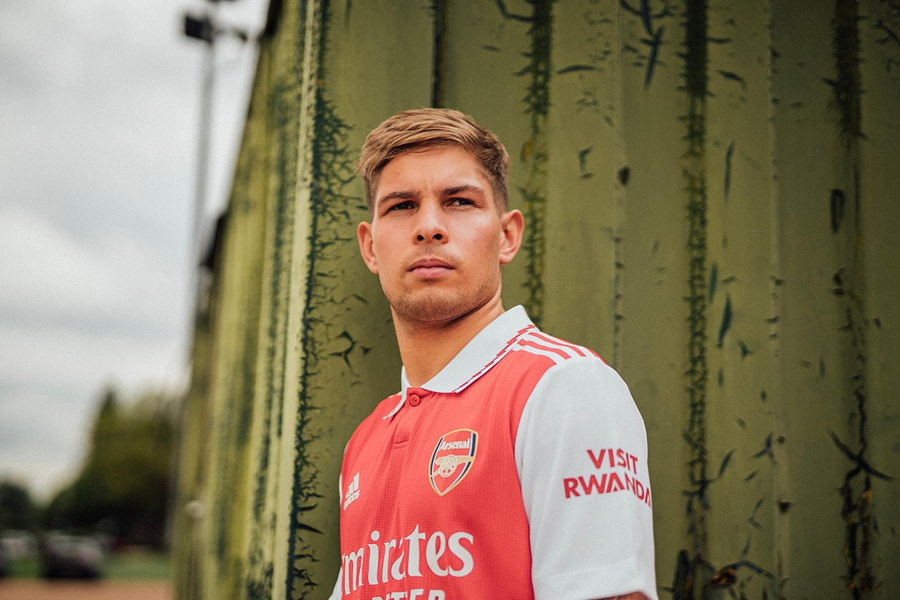 arsenal 2022/23 home kit interviews aaron ramsdale kieran tierney emile smith rowe interviews details information