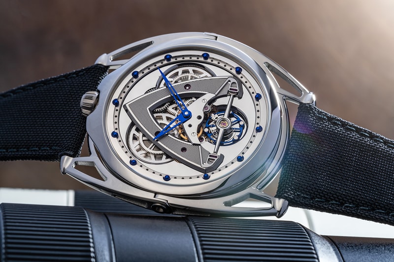 De Bethune Reveals All With Open-Worked Movement