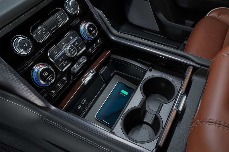 gmc general motors 2023 yukon denali ultimate trim package top high end option luxury super cruise driver assistance bose sound system 