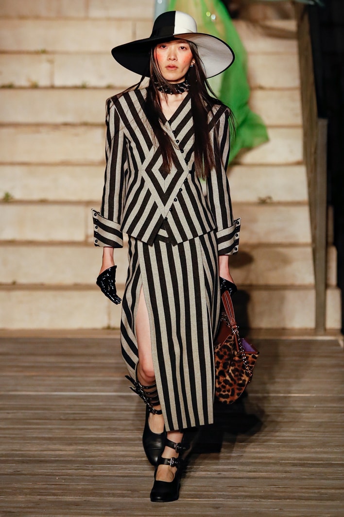 Gucci Cosmogonie Collection Resort 2023 Alessandro Michele Runway Review Look