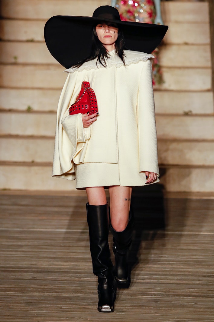 Gucci Cosmogonie Collection Resort 2023 Alessandro Michele Runway Review Look