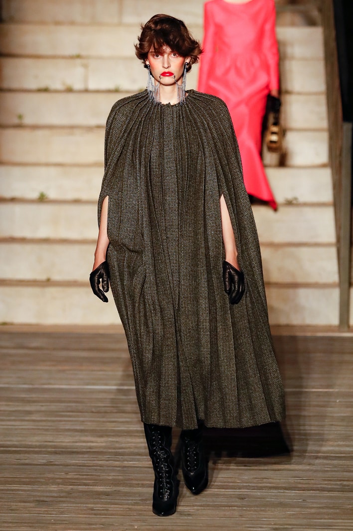 Gucci Cosmogonie Collection Resort 2023 Alessandro Michele Runway Review Look