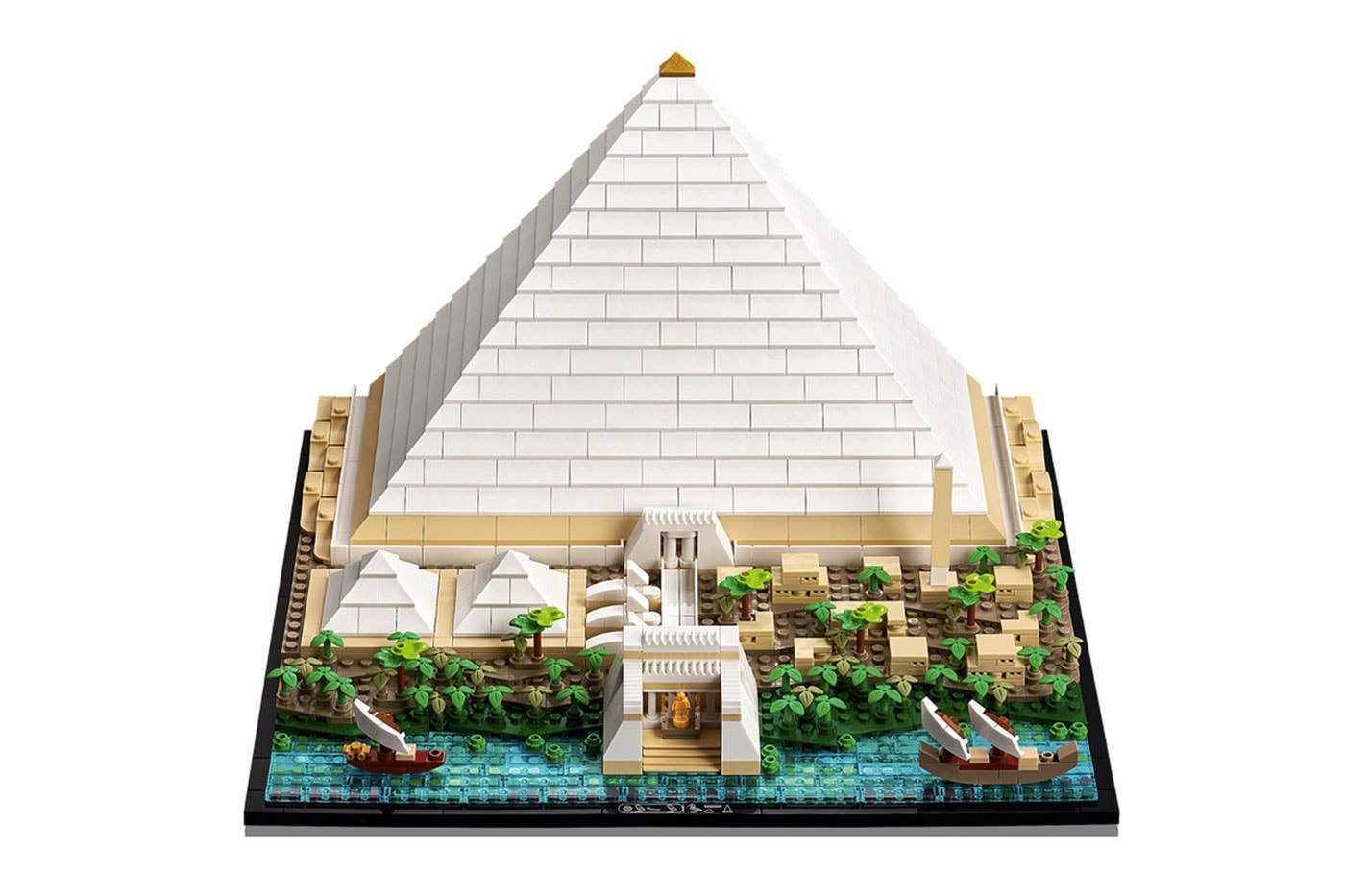LEGO Architecture egyptian pyramid of giza 1476 blocks  seven wonders of the ancient world main tunnels chambers nile obelisk sphinx  release info date price 