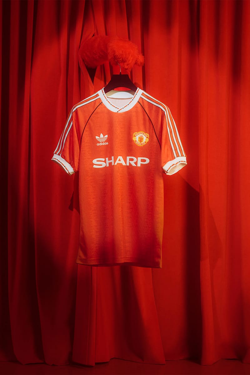 adidas retro man utd shirt