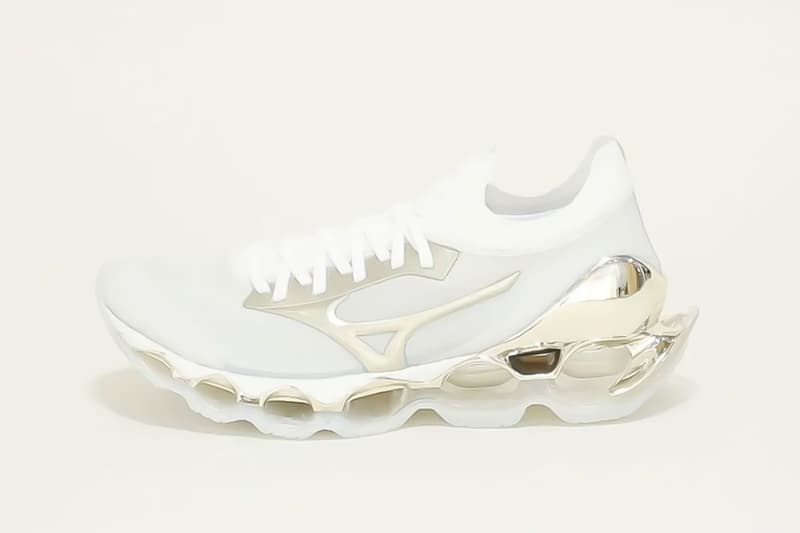 mizuno hajime sorayama champagne gold white summer infinity wave cushioning parallel plates release info date price