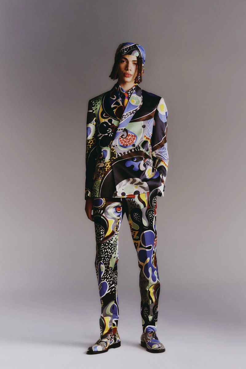 Moschino Mens Resort 2023 Collection Evokes a Kaleidoscopic Trip Down Memory Lane with 1970s Inspo