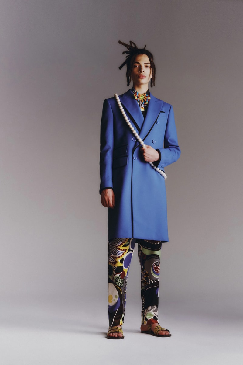 Moschino Mens Resort 2023 Collection Evokes a Kaleidoscopic Trip Down Memory Lane with 1970s Inspo