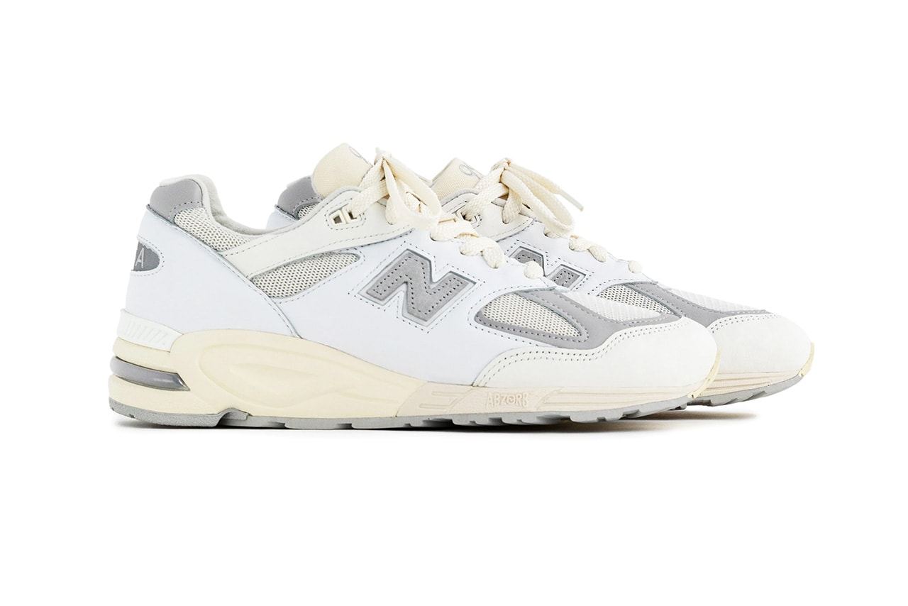 https://image-cdn.hypb.st/https%3A%2F%2Fhypebeast.com%2Fimage%2F2022%2F05%2Fnew-balance-9902-made-in-usa-sea-salt-release-info-1.jpg?q=90&w=1400&cbr=1&fit=max