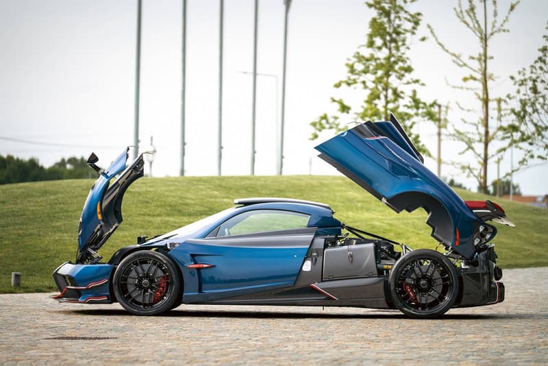 The Unique 830 HP Huayra Was Developed Between a Client And Pagani Special Projects Division