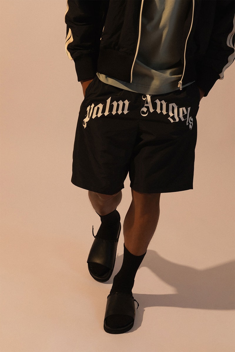 Palm Angels Коллекция весна-лето 2022 HBX Информация о релизе Купить Цена Футболки Толстовки Спортивная куртка Брюки Изогнутый логотип с логотипом медведя