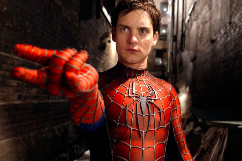 Director Sam Raimi Contemplates Tobey Maguire for Fourth 'Spider-Man' Film marvel cinematic universe mcu columbia picturs andrew garfield tom holland zendaya disney