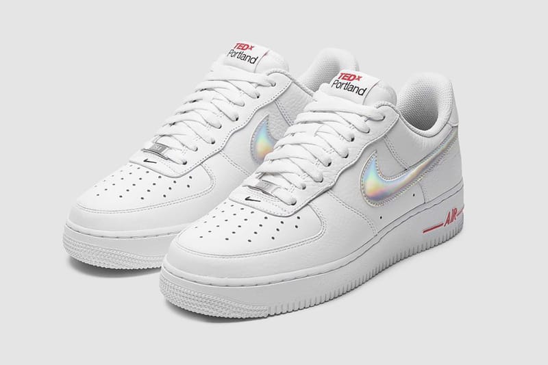 white nike air force 1 colour tick