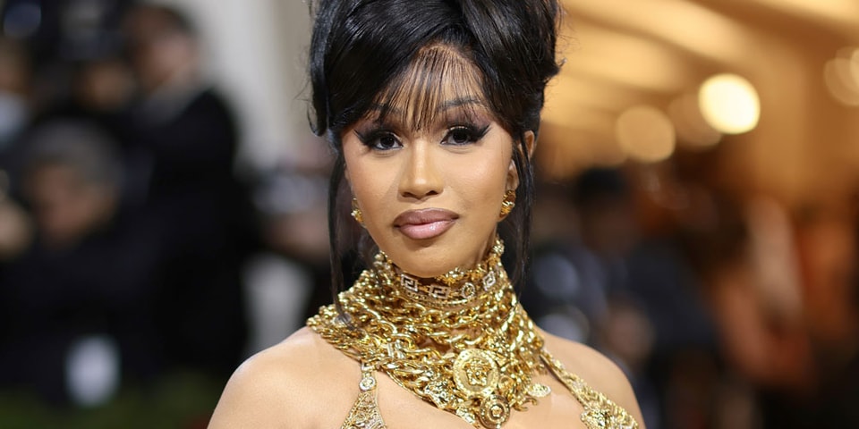 Cardi B shows off the $20,500 Chanel purse Offset gave her for Valentine's  Day as they vacation in mystery location (video)