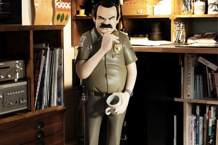 Yusuke Hanai Celebrates Netflix's 'Stranger Things 4' With Official Jim Hopper Sculpture
