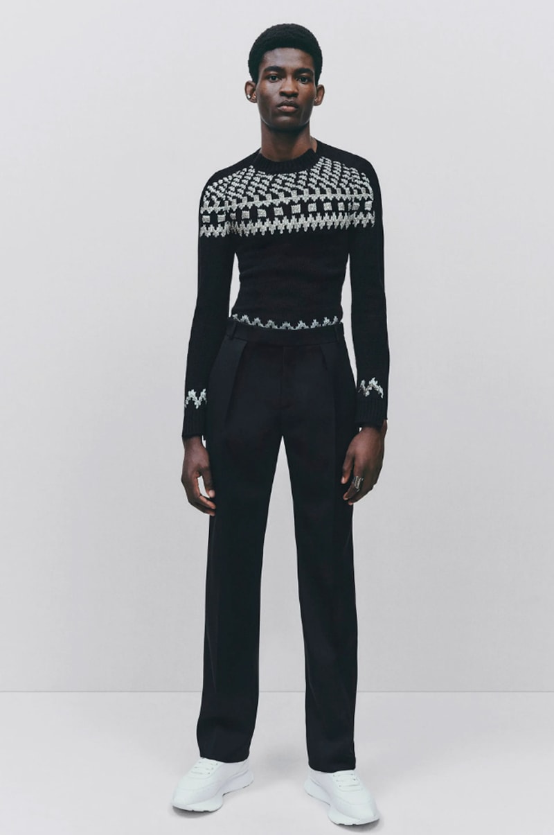 Alexander McQueen Expands Refined House Codes for Fall 2022 Fashion